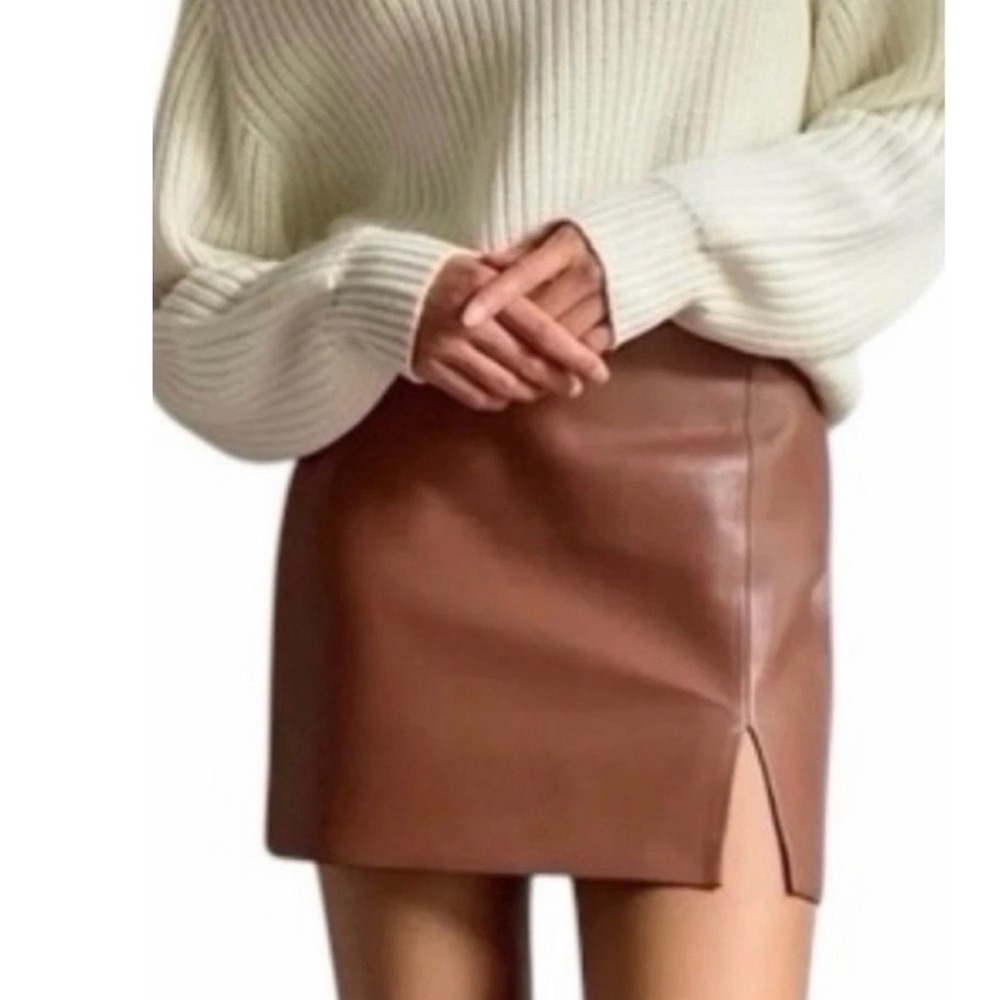 Wilfred Aritzia Patio Brown Mini Skirt Slit Cognac Vegan Size 10